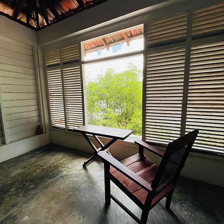 Thelakehostel Hikkaduwa Exterior photo
