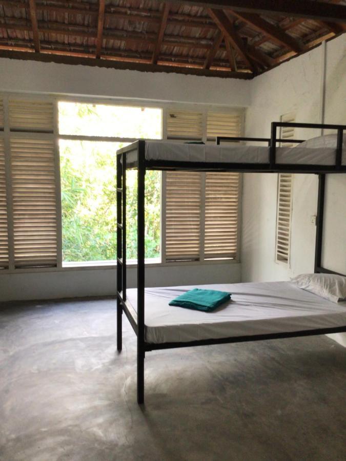 Thelakehostel Hikkaduwa Exterior photo